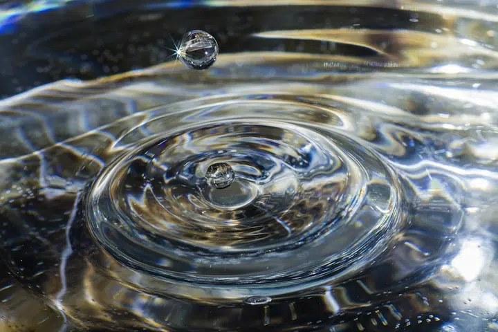 Purification des pierres naturelles à l’eau