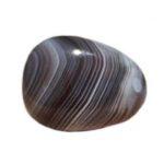 Découvrez l'Agate Botswana, une pierre fascinante qui allie beauté et propriétés bénéfiques. En effet, cette pierre semi-précieuse se distingue par ses motifs uniques et ses nuances délicates, ce qui en fait un choix prisé pour les collectionneurs et les amateurs de lithothérapie. De plus, l'Agate Botswana est réputée pour ses vertus apaisantes et équilibrantes, aidant à surmonter le stress et à favoriser la clarté mentale. Dans cet article, nous explorerons les caractéristiques de cette pierre, ses bienfaits et comment l'intégrer dans votre quotidien pour en tirer le meilleur parti.