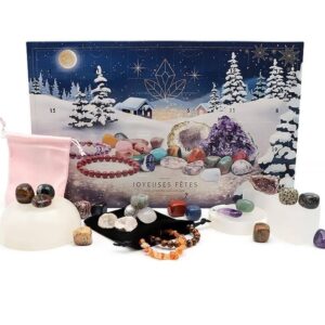 CALENDRIER DE L'AVENT 2025 - ÉDITION SPÉCIALE LIMITÉELe calendrier de l'Avent contient une panoplie de 18 pierres roulées, 2 bracelets (un baroque + une pierre ronde 8 mm), 1 superbe pendentif, 2 pochettes pour ranger vos pierres ainsi qu'une magnifique surprise pour le 24 décembre. 😍