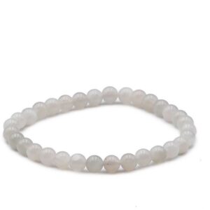 Explorez les bienfaits du bracelet en pierre de lune, qui apaise les émotions et favorise l'intuition