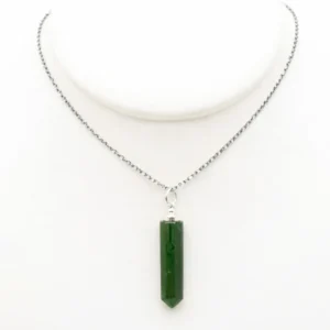 Pendentif aventurine verte pointe sur collier – pierre naturelle porte-bonheur