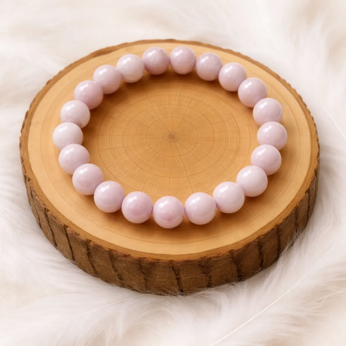 Bracelet Kunzite "Calme et sérénité" en pierre naturelle sur rondin en bois